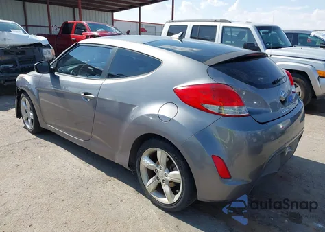 2015 Hyundai Veloster из США, поврежденный, VIN KMHTC6AD4FU240089